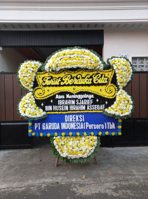 Papan Bunga Duka di Panombeian Pane